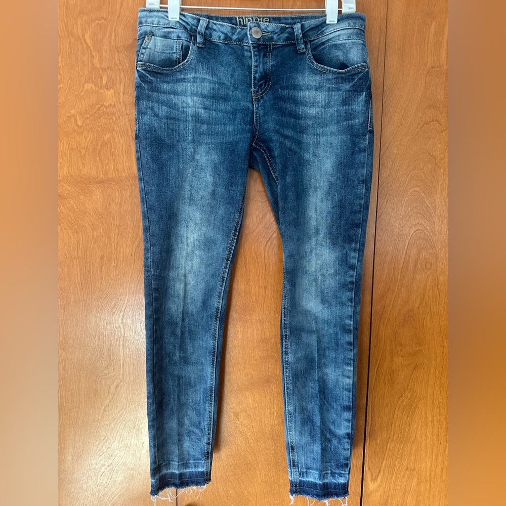 LIKE NEW! Hippie Laundry Distressed Blue Jeans Women’s 28
